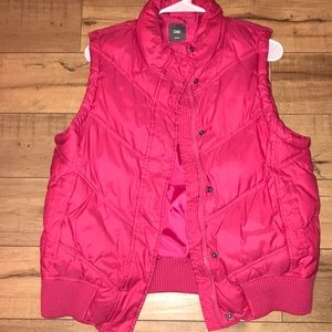 Gap- pink puffer vest